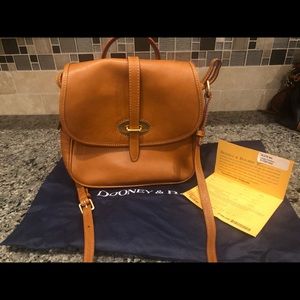 Authentic Dooney & Bourke crossbody purse